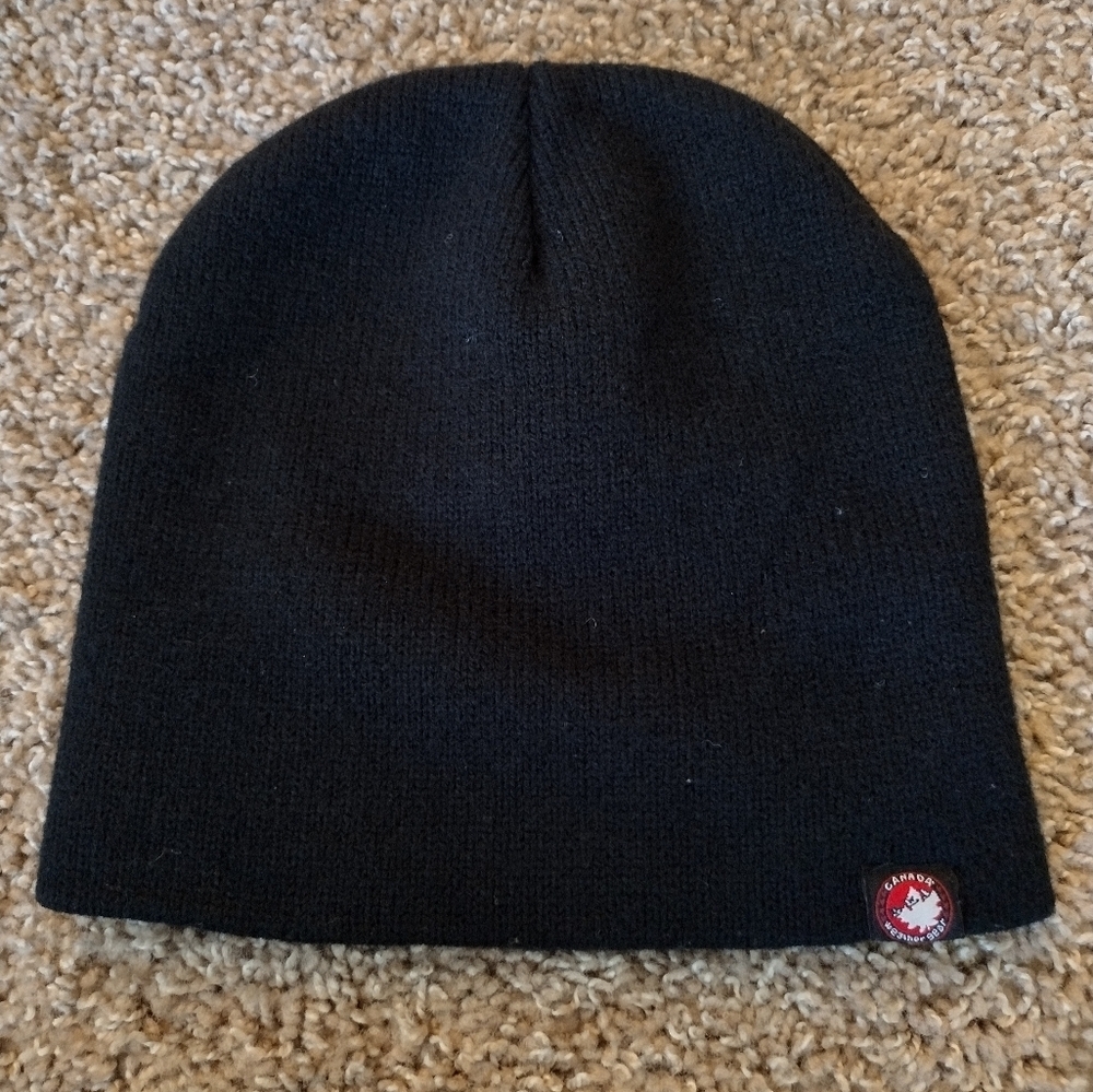 Canada Weather Gear Classic Black Knit Hat